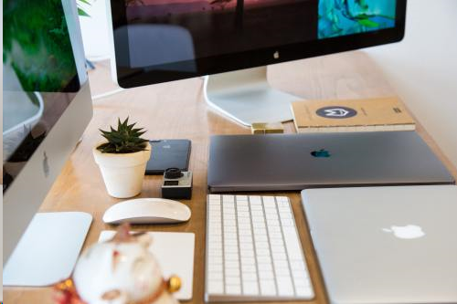 如何制作專業(yè)的企業(yè)網(wǎng)站？